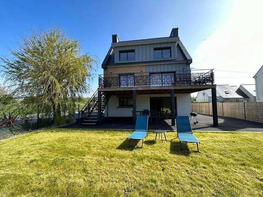 Belle Maison Renovee A La Plage Fouesnant France